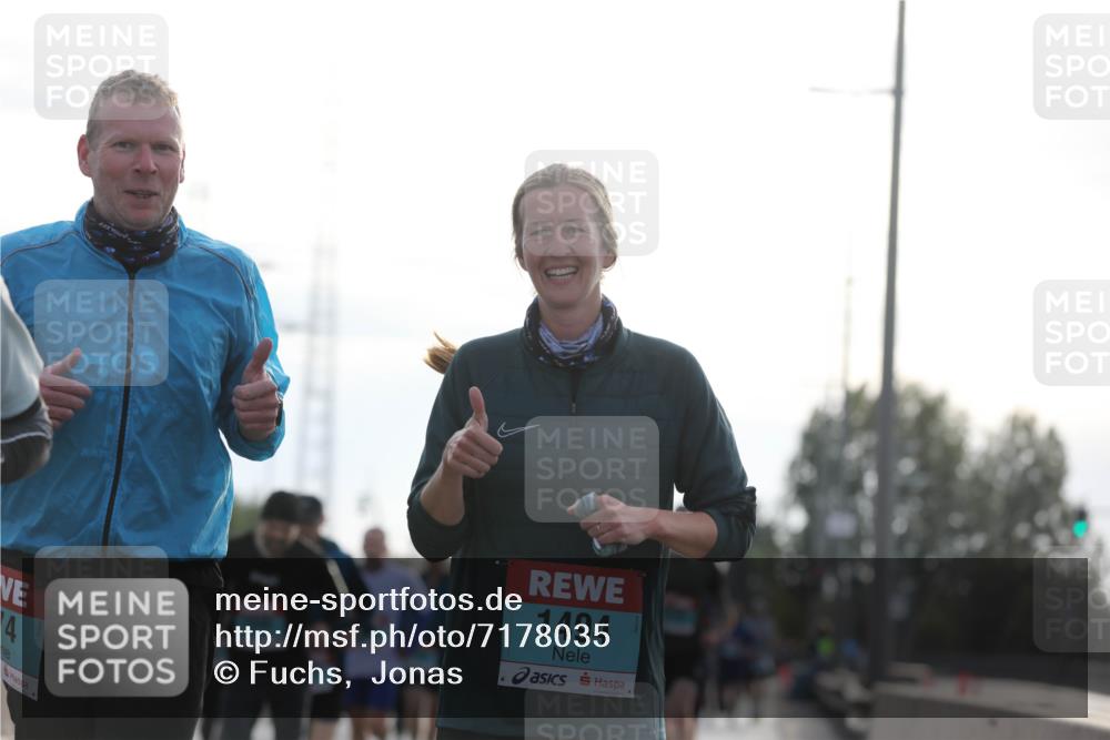 03.10.2024 - Köhlbrandbrückenlauf Fuchs,  Jonas http://msf.ph/oto/7178035 03.10.2024 09:15:03 Position 3 4, 1494 meine-sportfotos.de