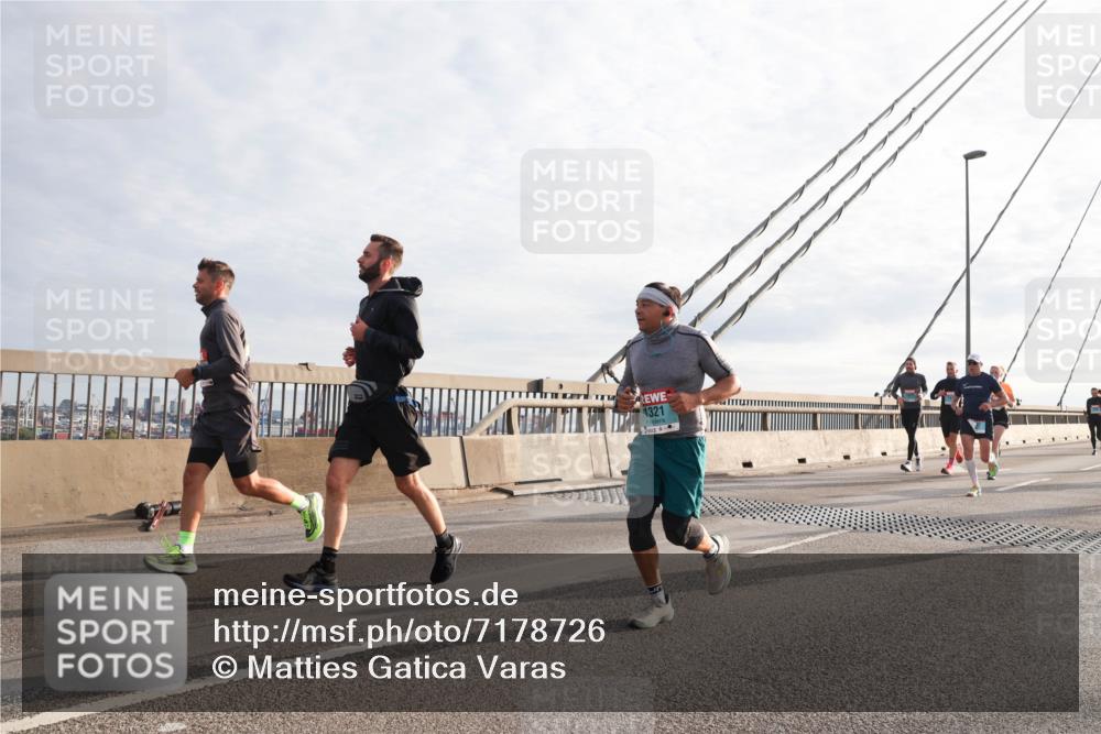 03.10.2024 - Köhlbrandbrückenlauf Matties Gatica Varas http://msf.ph/oto/7178726 03.10.2024 09:23:55 Position 2 1321 meine-sportfotos.de