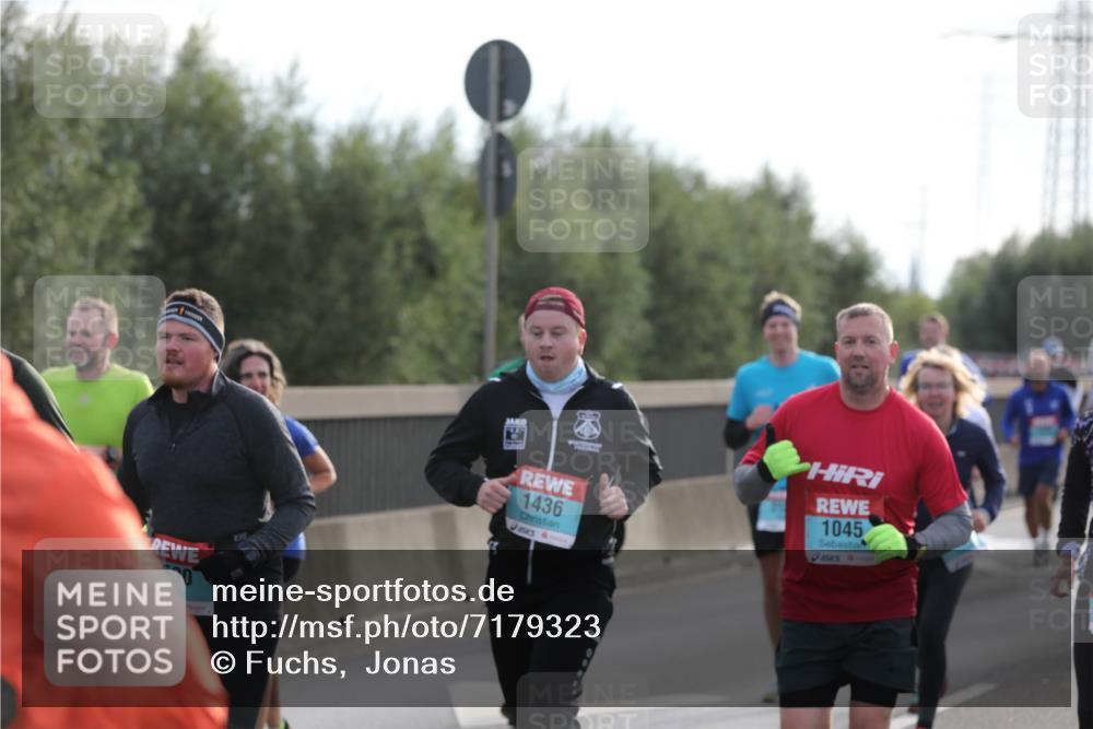 03.10.2024 - Köhlbrandbrückenlauf Fuchs,  Jonas http://msf.ph/oto/7179323 03.10.2024 09:15:28 Position 3 590, 1436, 1045 meine-sportfotos.de