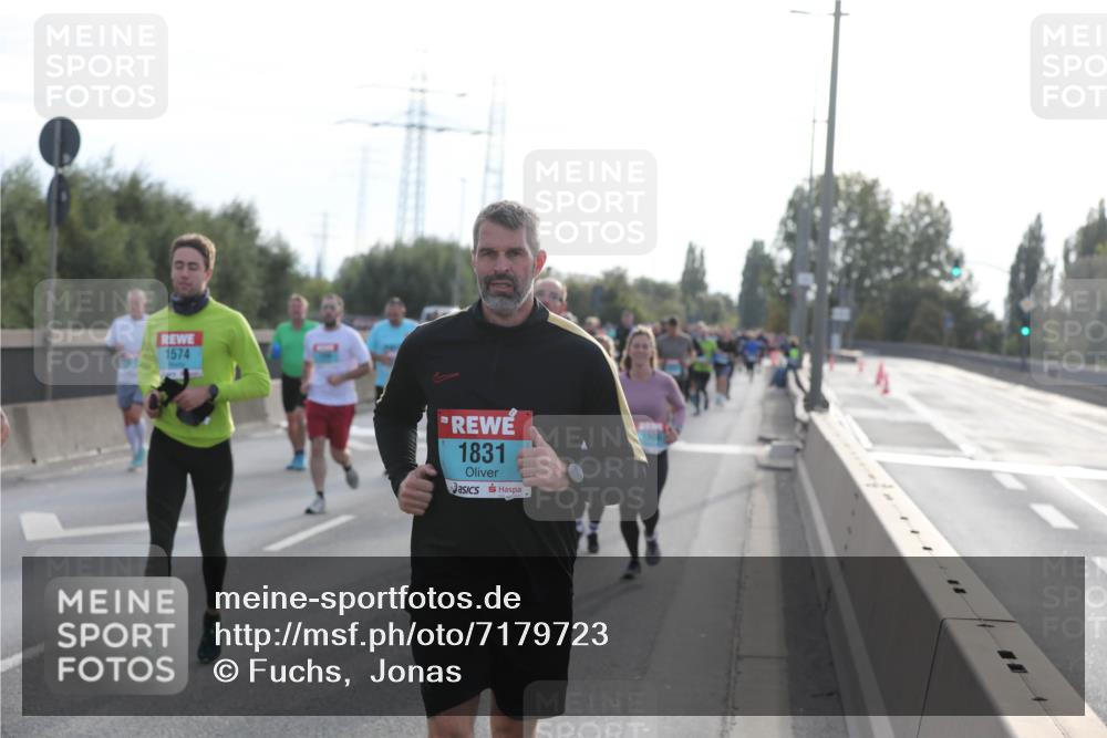 03.10.2024 - Köhlbrandbrückenlauf Fuchs,  Jonas http://msf.ph/oto/7179723 03.10.2024 09:15:36 Position 3 1574, 1831 meine-sportfotos.de