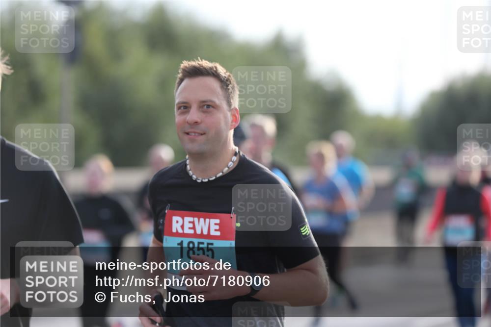 03.10.2024 - Köhlbrandbrückenlauf Fuchs,  Jonas http://msf.ph/oto/7180906 03.10.2024 09:17:00 Position 3 1855, 10 meine-sportfotos.de