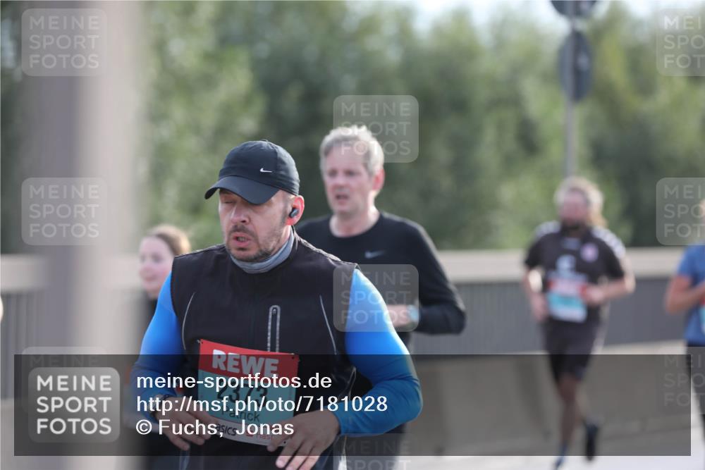 03.10.2024 - Köhlbrandbrückenlauf Fuchs,  Jonas http://msf.ph/oto/7181028 03.10.2024 09:17:02 Position 3 2373 meine-sportfotos.de