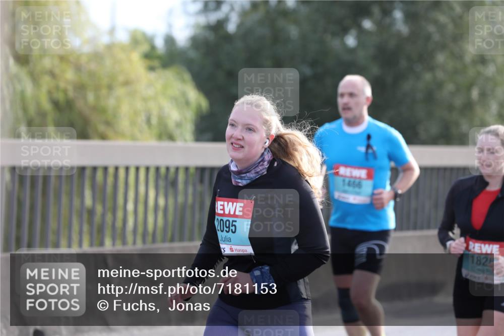 03.10.2024 - Köhlbrandbrückenlauf Fuchs,  Jonas http://msf.ph/oto/7181153 03.10.2024 09:17:07 Position 3 2095, 1466, 1825 meine-sportfotos.de