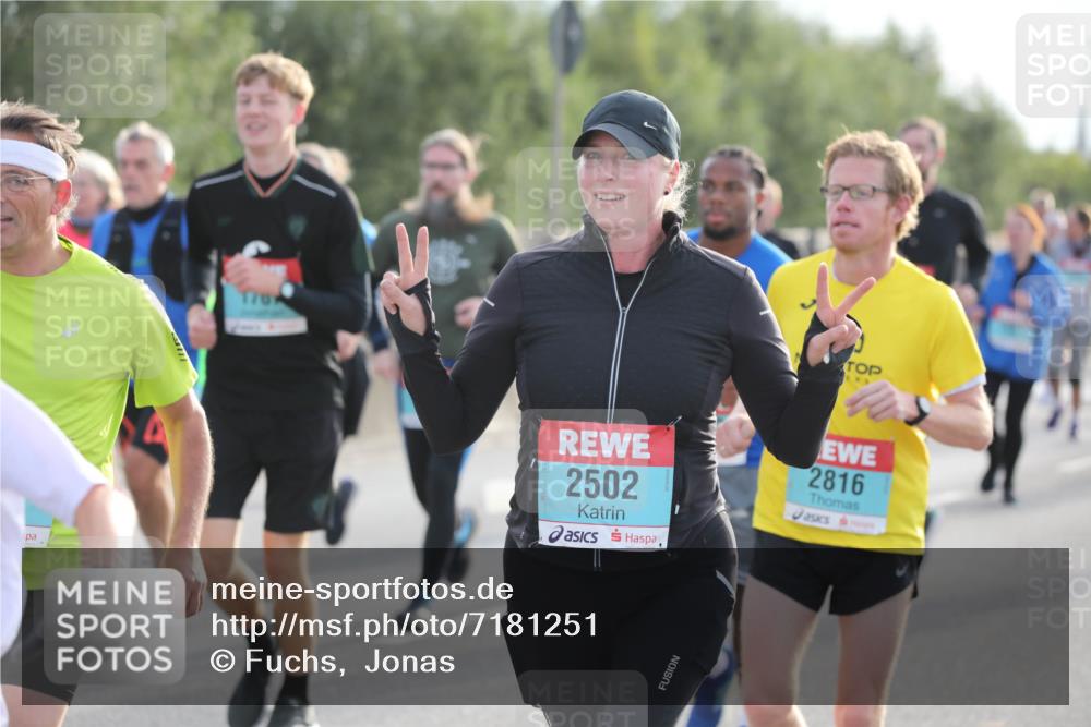 03.10.2024 - Köhlbrandbrückenlauf Fuchs,  Jonas http://msf.ph/oto/7181251 03.10.2024 09:17:10 Position 3 2502, 2816 meine-sportfotos.de