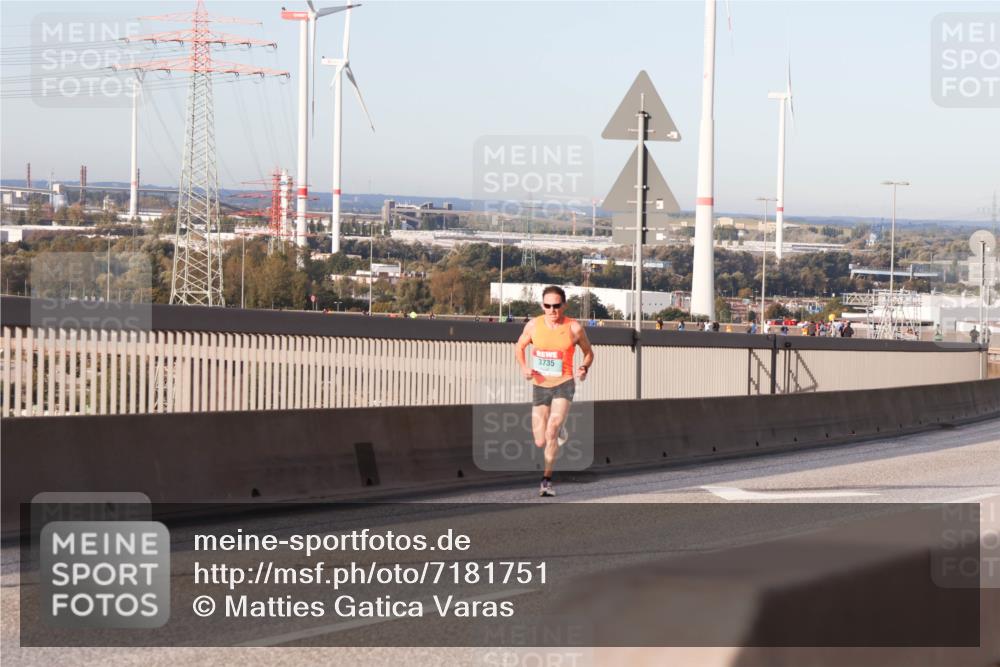 03.10.2024 - Köhlbrandbrückenlauf Matties Gatica Varas http://msf.ph/oto/7181751 03.10.2024 09:24:54 Position 2 3735 meine-sportfotos.de