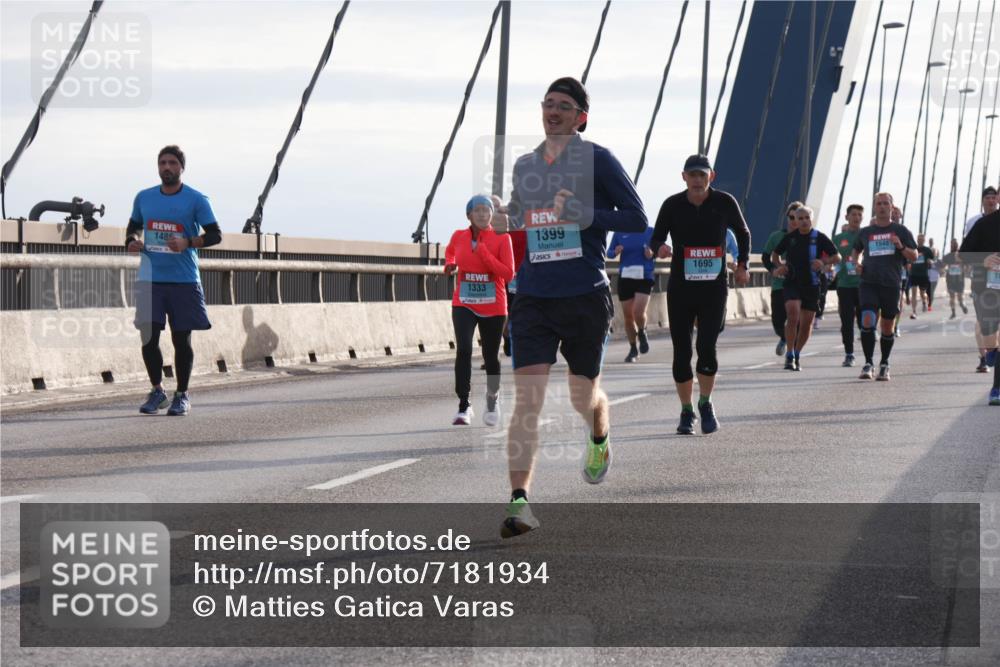 03.10.2024 - Köhlbrandbrückenlauf Matties Gatica Varas http://msf.ph/oto/7181934 03.10.2024 09:24:57 Position 2 1486, 1399, 1548, 1695, 1333 meine-sportfotos.de
