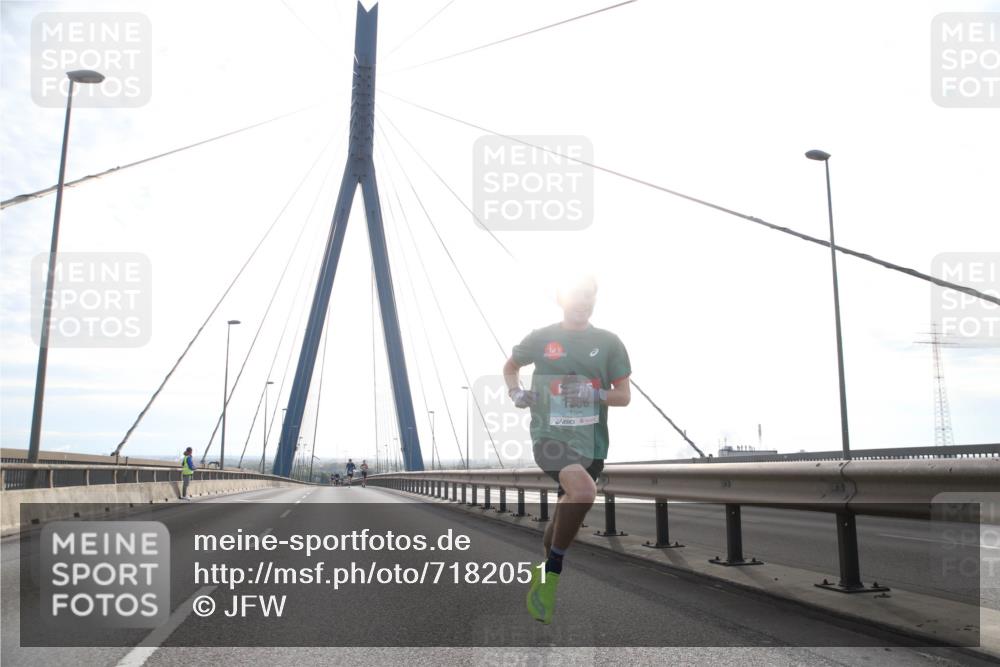 03.10.2024 - Köhlbrandbrückenlauf Jannik Wohlers http://msf.ph/oto/7182051 03.10.2024 09:17:05 Position 1 500 meine-sportfotos.de