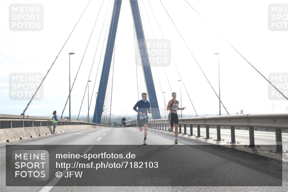 03.10.2024 - Köhlbrandbrückenlauf Jannik Wohlers http://msf.ph/oto/7182103 03.10.2024 09:17:14 Position 1  meine-sportfotos.de