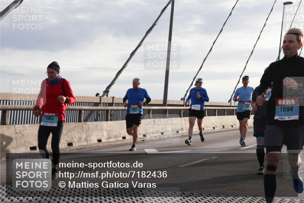 03.10.2024 - Köhlbrandbrückenlauf Matties Gatica Varas http://msf.ph/oto/7182436 03.10.2024 09:25:04 Position 2 1504, 1624, 48, 1694 meine-sportfotos.de