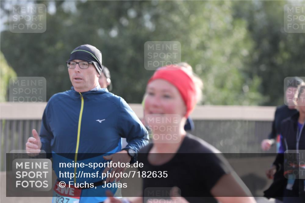 03.10.2024 - Köhlbrandbrückenlauf Fuchs,  Jonas http://msf.ph/oto/7182635 03.10.2024 09:17:36 Position 3 037 meine-sportfotos.de