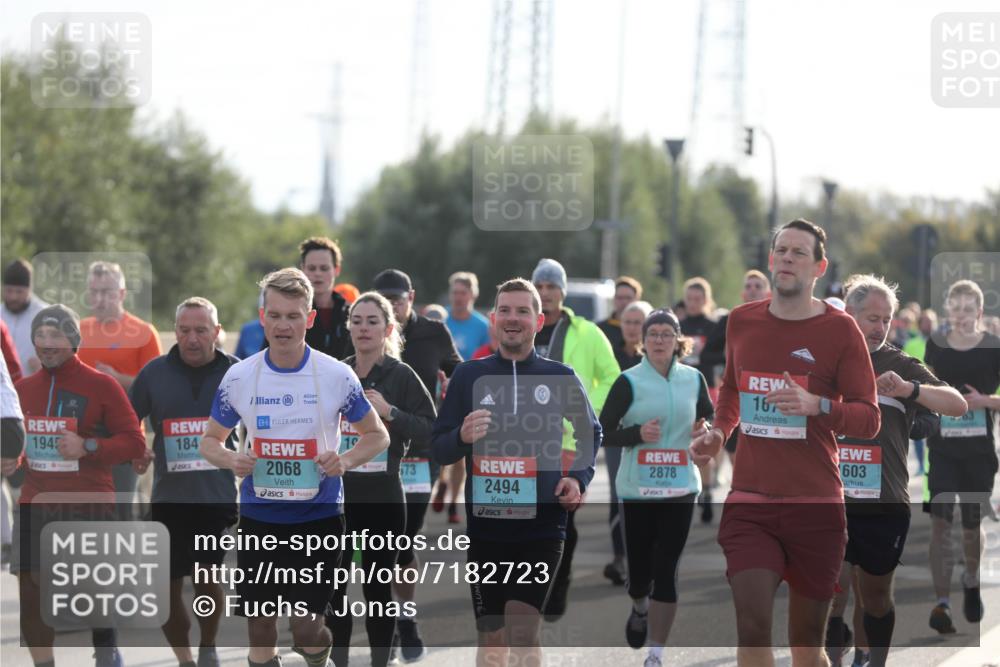 03.10.2024 - Köhlbrandbrückenlauf Fuchs,  Jonas http://msf.ph/oto/7182723 03.10.2024 09:17:39 Position 3 1945, 184, 2068, 573, 2494, 2878, 167, 603 meine-sportfotos.de