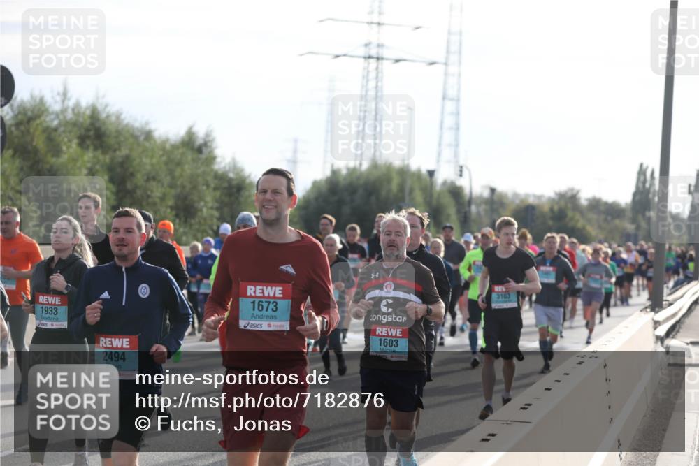 03.10.2024 - Köhlbrandbrückenlauf Fuchs,  Jonas http://msf.ph/oto/7182876 03.10.2024 09:17:42 Position 3 1933, 2494, 1673, 1603, 3163 meine-sportfotos.de