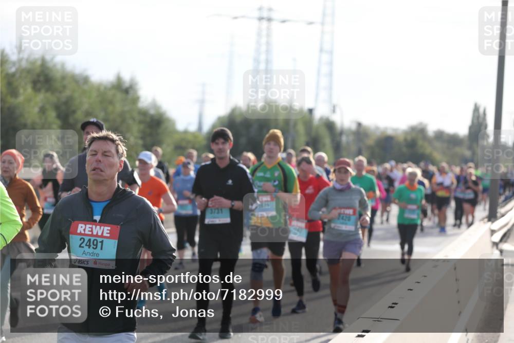 03.10.2024 - Köhlbrandbrückenlauf Fuchs,  Jonas http://msf.ph/oto/7182999 03.10.2024 09:17:48 Position 3 2491, 3731, 8426 meine-sportfotos.de