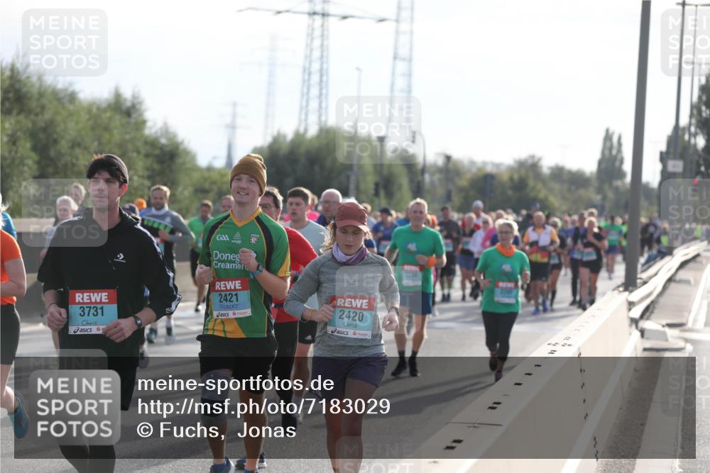 03.10.2024 - Köhlbrandbrückenlauf Fuchs,  Jonas http://msf.ph/oto/7183029 03.10.2024 09:17:50 Position 3 3731, 4, 2421, 2420 meine-sportfotos.de