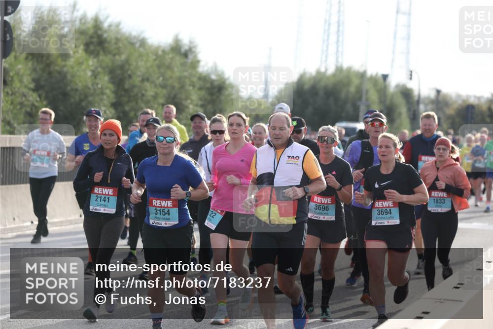 03.10.2024 - Köhlbrandbrückenlauf Fuchs,  Jonas http://msf.ph/oto/7183237 03.10.2024 09:17:59 Position 3 2141, 3154, 222, 3696, 3694, 1833 meine-sportfotos.de