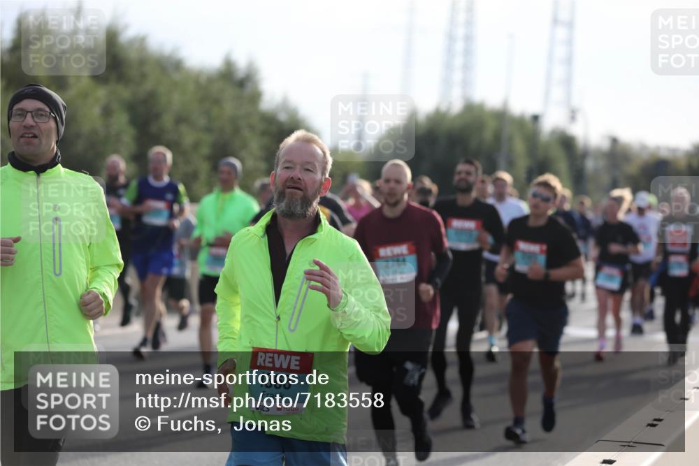03.10.2024 - Köhlbrandbrückenlauf Fuchs,  Jonas http://msf.ph/oto/7183558 03.10.2024 09:18:14 Position 3 1863, 2764 meine-sportfotos.de