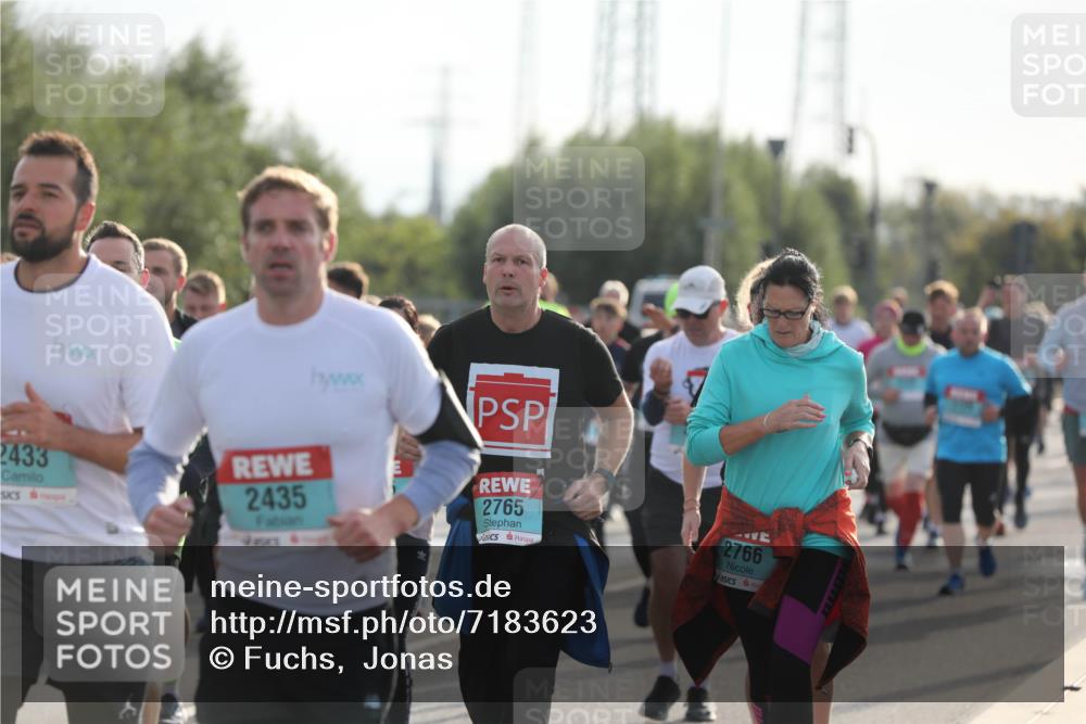03.10.2024 - Köhlbrandbrückenlauf Fuchs,  Jonas http://msf.ph/oto/7183623 03.10.2024 09:18:19 Position 3 2433, 2435, 487, 2765, 2766 meine-sportfotos.de