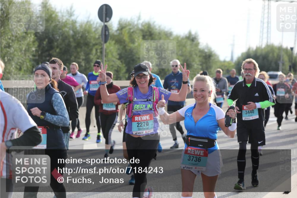 03.10.2024 - Köhlbrandbrückenlauf Fuchs,  Jonas http://msf.ph/oto/7184243 03.10.2024 09:18:43 Position 3 5, 2210, 2270, 3736, 3440 meine-sportfotos.de