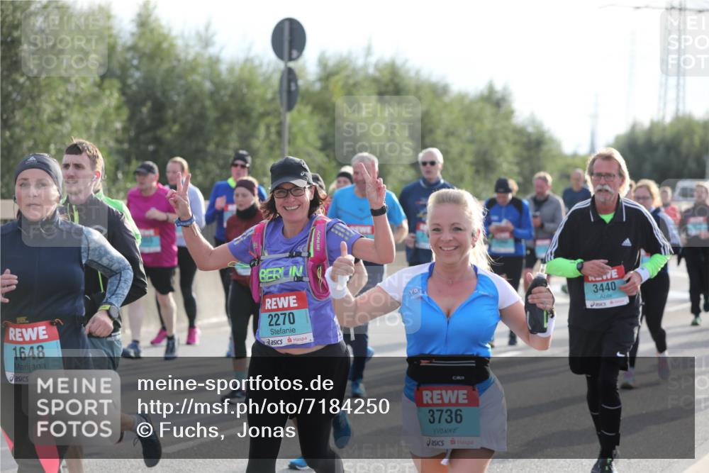 03.10.2024 - Köhlbrandbrückenlauf Fuchs,  Jonas http://msf.ph/oto/7184250 03.10.2024 09:18:44 Position 3 1648, 2270, 3736, 3440 meine-sportfotos.de