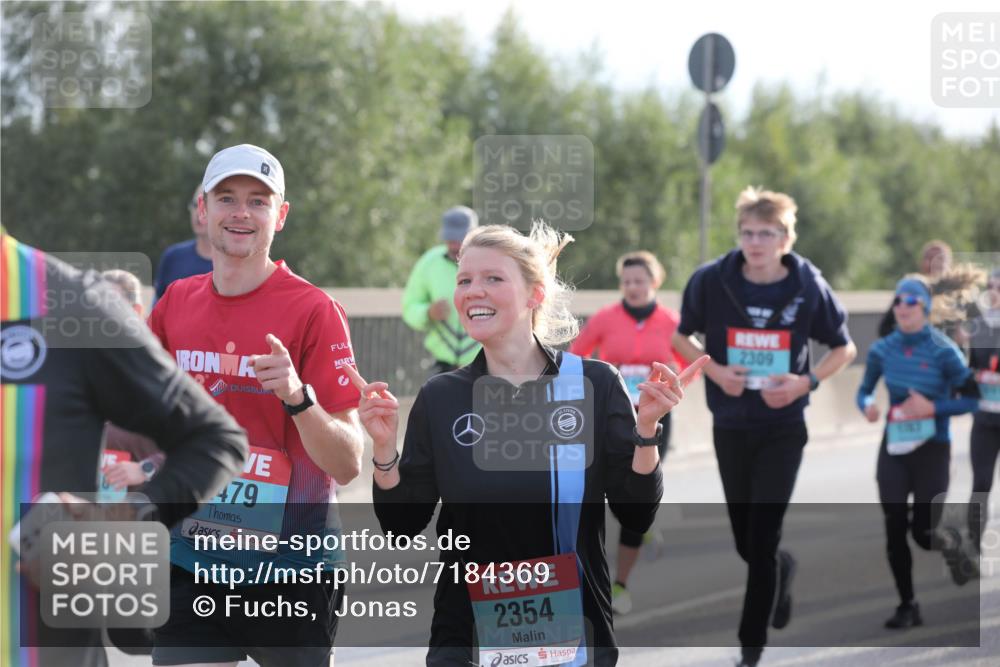 03.10.2024 - Köhlbrandbrückenlauf Fuchs,  Jonas http://msf.ph/oto/7184369 03.10.2024 09:18:51 Position 3 479, 2354, 2309 meine-sportfotos.de