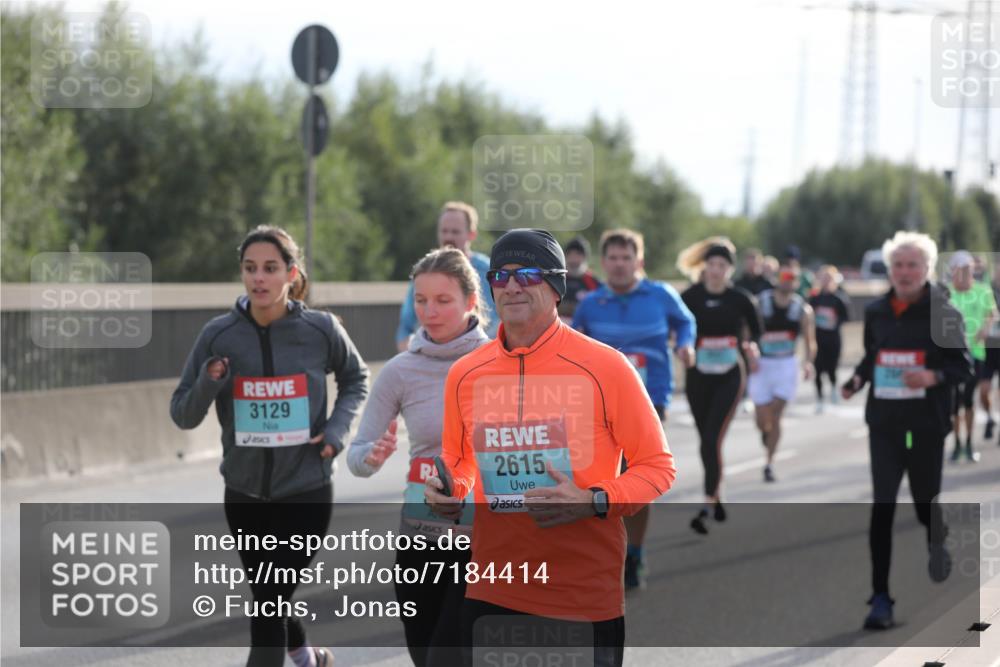 03.10.2024 - Köhlbrandbrückenlauf Fuchs,  Jonas http://msf.ph/oto/7184414 03.10.2024 09:18:54 Position 3 3129, 2615 meine-sportfotos.de