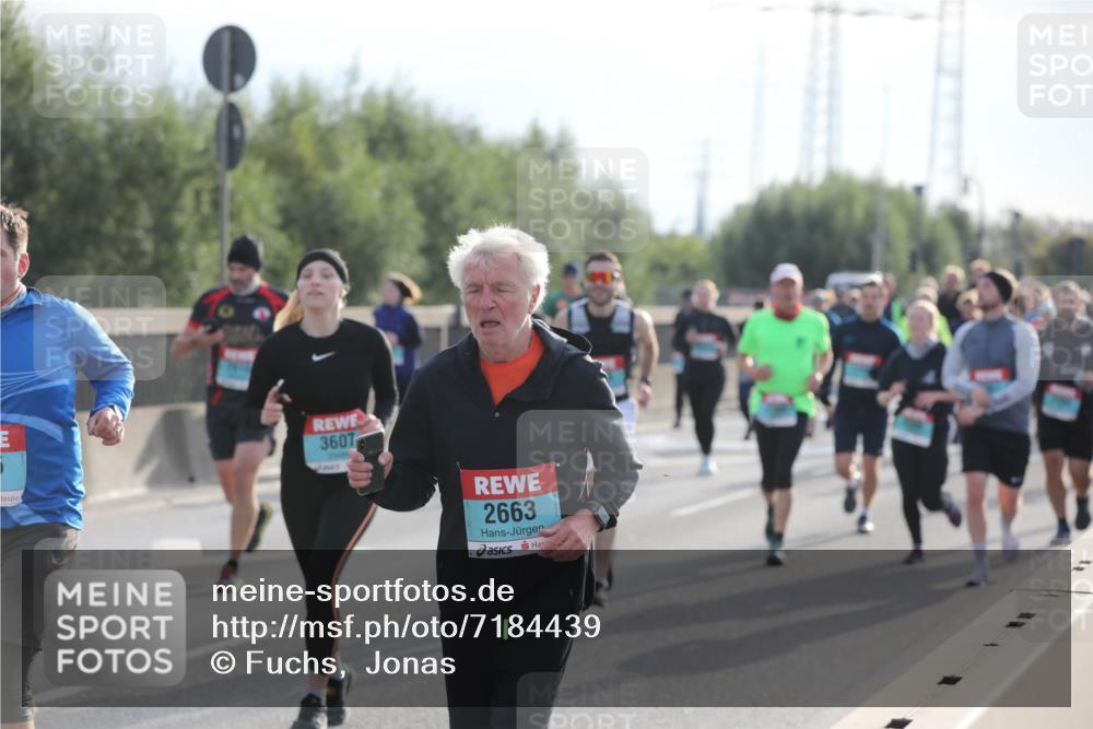 03.10.2024 - Köhlbrandbrückenlauf Fuchs,  Jonas http://msf.ph/oto/7184439 03.10.2024 09:18:56 Position 3 5, 3607, 2663 meine-sportfotos.de