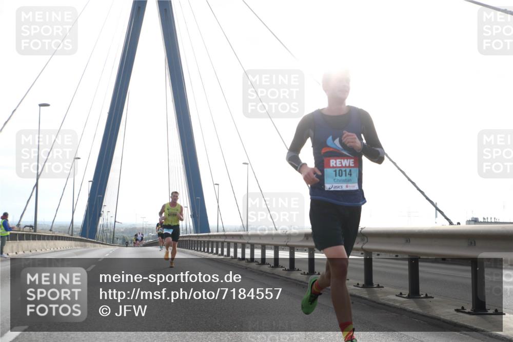 03.10.2024 - Köhlbrandbrückenlauf Jannik Wohlers http://msf.ph/oto/7184557 03.10.2024 09:17:43 Position 1 100, 1014, 4 meine-sportfotos.de