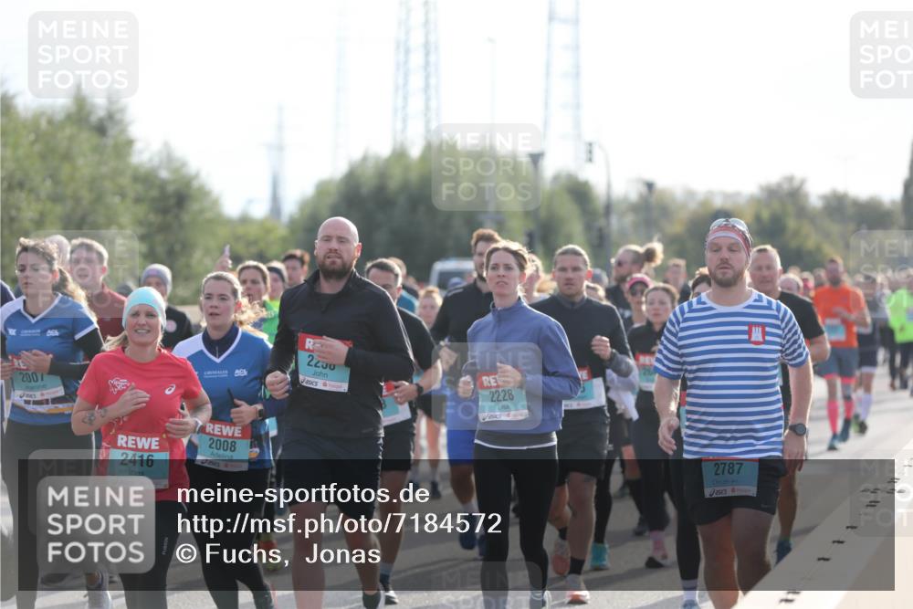 03.10.2024 - Köhlbrandbrückenlauf Fuchs,  Jonas http://msf.ph/oto/7184572 03.10.2024 09:19:05 Position 3 200, 2416, 2230, 2228, 2008, 2787, 11 meine-sportfotos.de
