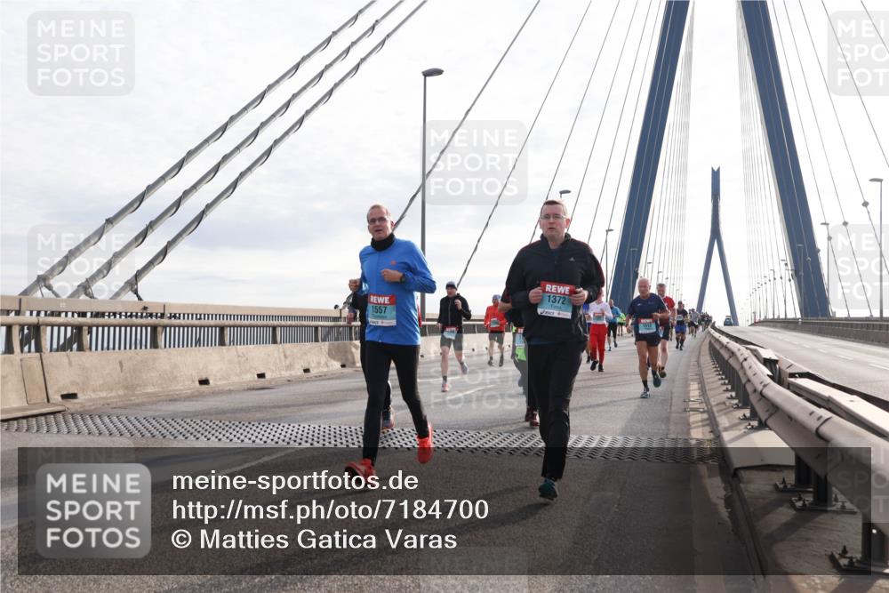 03.10.2024 - Köhlbrandbrückenlauf Matties Gatica Varas http://msf.ph/oto/7184700 03.10.2024 09:25:37 Position 2 1557, 1372 meine-sportfotos.de