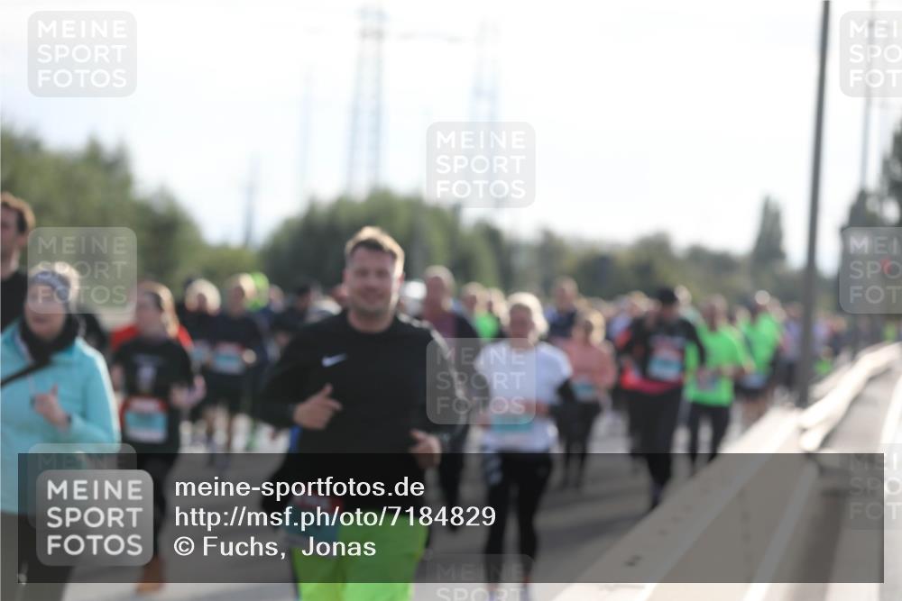 03.10.2024 - Köhlbrandbrückenlauf Fuchs,  Jonas http://msf.ph/oto/7184829 03.10.2024 09:19:30 Position 3  meine-sportfotos.de