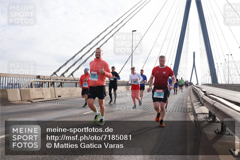 03.10.2024 - Köhlbrandbrückenlauf Matties Gatica Varas http://msf.ph/oto/7185081 03.10.2024 09:25:41 Position 2 2230, 1997, 1697 meine-sportfotos.de