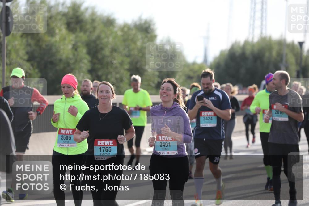 03.10.2024 - Köhlbrandbrückenlauf Fuchs,  Jonas http://msf.ph/oto/7185083 03.10.2024 09:19:59 Position 3 2505, 2424, 1765, 3491, 29, 2010 meine-sportfotos.de