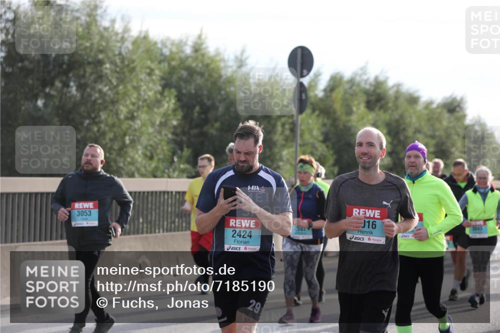 03.10.2024 - Köhlbrandbrückenlauf Fuchs,  Jonas http://msf.ph/oto/7185190 03.10.2024 09:20:03 Position 3 3053, 2424, 29, 2597, 16, 3643 meine-sportfotos.de