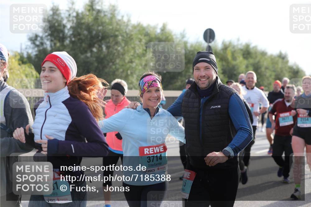 03.10.2024 - Köhlbrandbrückenlauf Fuchs,  Jonas http://msf.ph/oto/7185388 03.10.2024 09:20:24 Position 3 1031, 3714, 15, 2154 meine-sportfotos.de