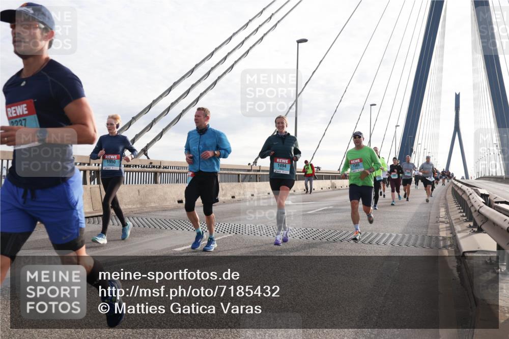 03.10.2024 - Köhlbrandbrückenlauf Matties Gatica Varas http://msf.ph/oto/7185432 03.10.2024 09:25:46 Position 2 12, 7, 1950, 1494, 1585 meine-sportfotos.de