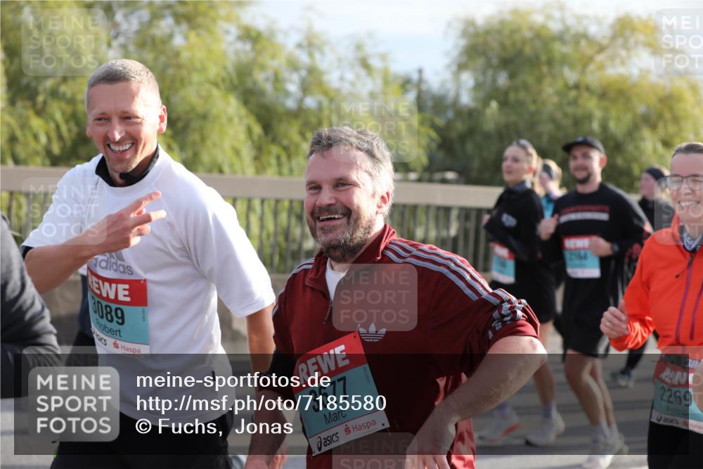 03.10.2024 - Köhlbrandbrückenlauf Fuchs,  Jonas http://msf.ph/oto/7185580 03.10.2024 09:20:28 Position 3 6089, 3677, 2164, 3, 2269 meine-sportfotos.de