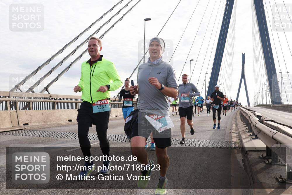 03.10.2024 - Köhlbrandbrückenlauf Matties Gatica Varas http://msf.ph/oto/7185623 03.10.2024 09:25:50 Position 2 1337, 1547, 1848 meine-sportfotos.de