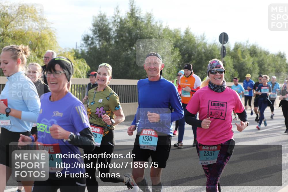 03.10.2024 - Köhlbrandbrückenlauf Fuchs,  Jonas http://msf.ph/oto/7185675 03.10.2024 09:20:31 Position 3 3394, 30, 1530, 2333, 2337 meine-sportfotos.de