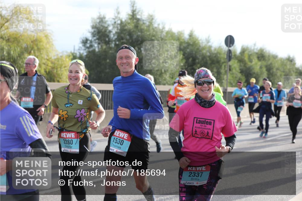 03.10.2024 - Köhlbrandbrückenlauf Fuchs,  Jonas http://msf.ph/oto/7185694 03.10.2024 09:20:31 Position 3 2481, 2280, 1530, 2337 meine-sportfotos.de