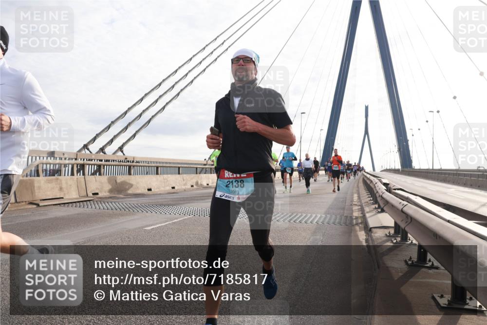 03.10.2024 - Köhlbrandbrückenlauf Matties Gatica Varas http://msf.ph/oto/7185817 03.10.2024 09:25:52 Position 2 2138 meine-sportfotos.de