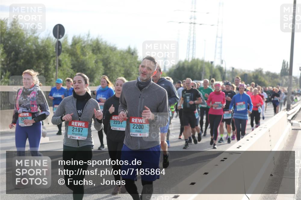 03.10.2024 - Köhlbrandbrückenlauf Fuchs,  Jonas http://msf.ph/oto/7185864 03.10.2024 09:20:38 Position 3 2535, 2197, 223, 2200 meine-sportfotos.de