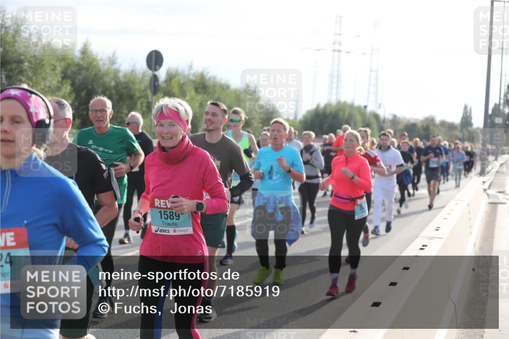 03.10.2024 - Köhlbrandbrückenlauf Fuchs,  Jonas http://msf.ph/oto/7185919 03.10.2024 09:20:44 Position 3 24, 1589 meine-sportfotos.de