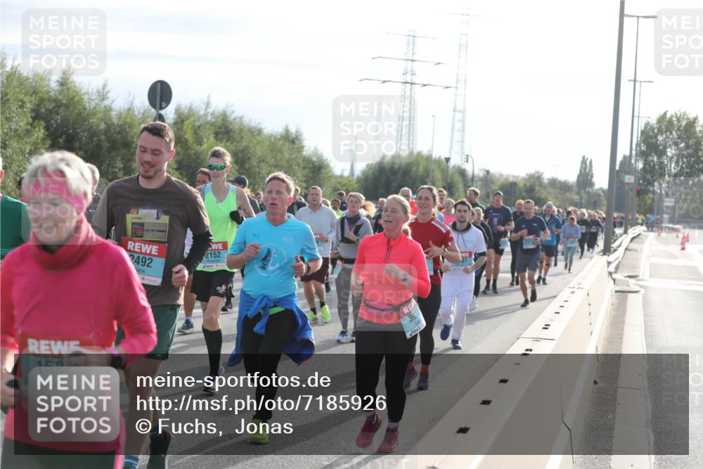 03.10.2024 - Köhlbrandbrückenlauf Fuchs,  Jonas http://msf.ph/oto/7185926 03.10.2024 09:20:44 Position 3 158, 120, 2492, 11, 2152, 302 meine-sportfotos.de