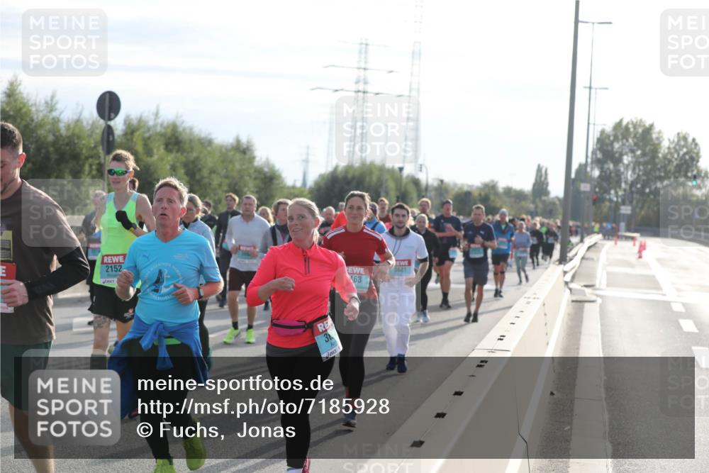 03.10.2024 - Köhlbrandbrückenlauf Fuchs,  Jonas http://msf.ph/oto/7185928 03.10.2024 09:20:45 Position 3 2152 meine-sportfotos.de