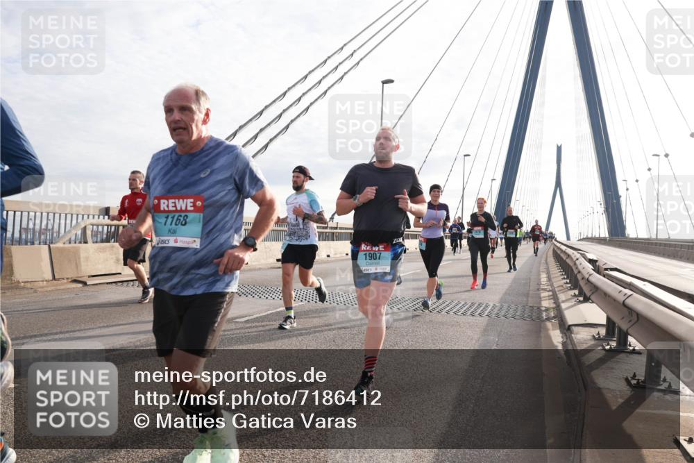 03.10.2024 - Köhlbrandbrückenlauf Matties Gatica Varas http://msf.ph/oto/7186412 03.10.2024 09:26:01 Position 2 1168, 1907 meine-sportfotos.de