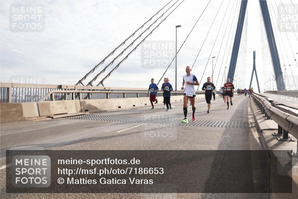 03.10.2024 - Köhlbrandbrückenlauf Matties Gatica Varas http://msf.ph/oto/7186653 03.10.2024 09:26:06 Position 2  meine-sportfotos.de