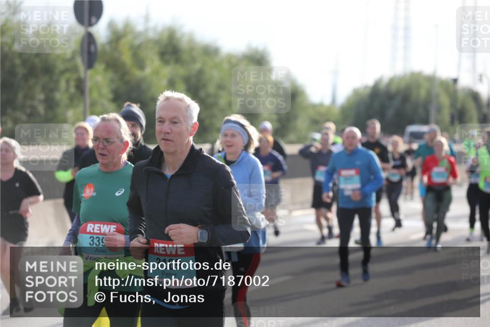03.10.2024 - Köhlbrandbrückenlauf Fuchs,  Jonas http://msf.ph/oto/7187002 03.10.2024 09:21:24 Position 3 339, 3169 meine-sportfotos.de