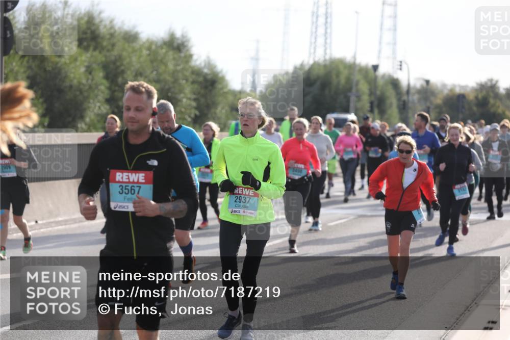 03.10.2024 - Köhlbrandbrückenlauf Fuchs,  Jonas http://msf.ph/oto/7187219 03.10.2024 09:21:34 Position 3 2909, 3567, 2937, 5498 meine-sportfotos.de
