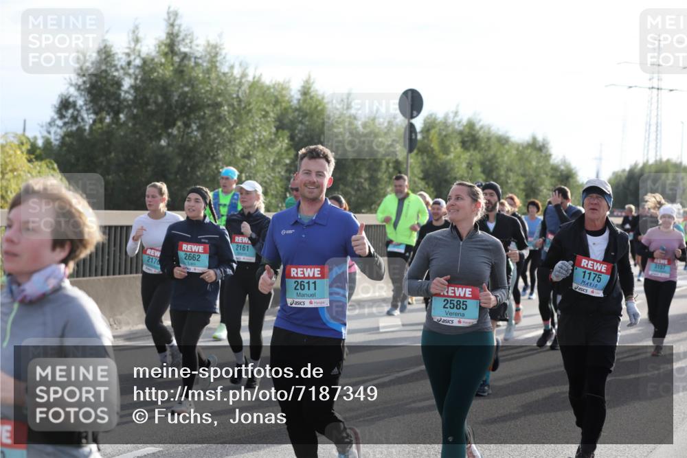 03.10.2024 - Köhlbrandbrückenlauf Fuchs,  Jonas http://msf.ph/oto/7187349 03.10.2024 09:21:44 Position 3 2161, 2662, 2176, 2611, 2585, 3157, 1175 meine-sportfotos.de
