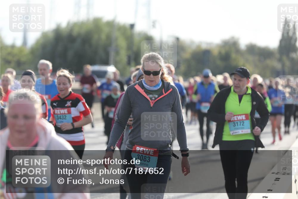 03.10.2024 - Köhlbrandbrückenlauf Fuchs,  Jonas http://msf.ph/oto/7187652 03.10.2024 09:22:28 Position 3 3432, 3083, 3172 meine-sportfotos.de